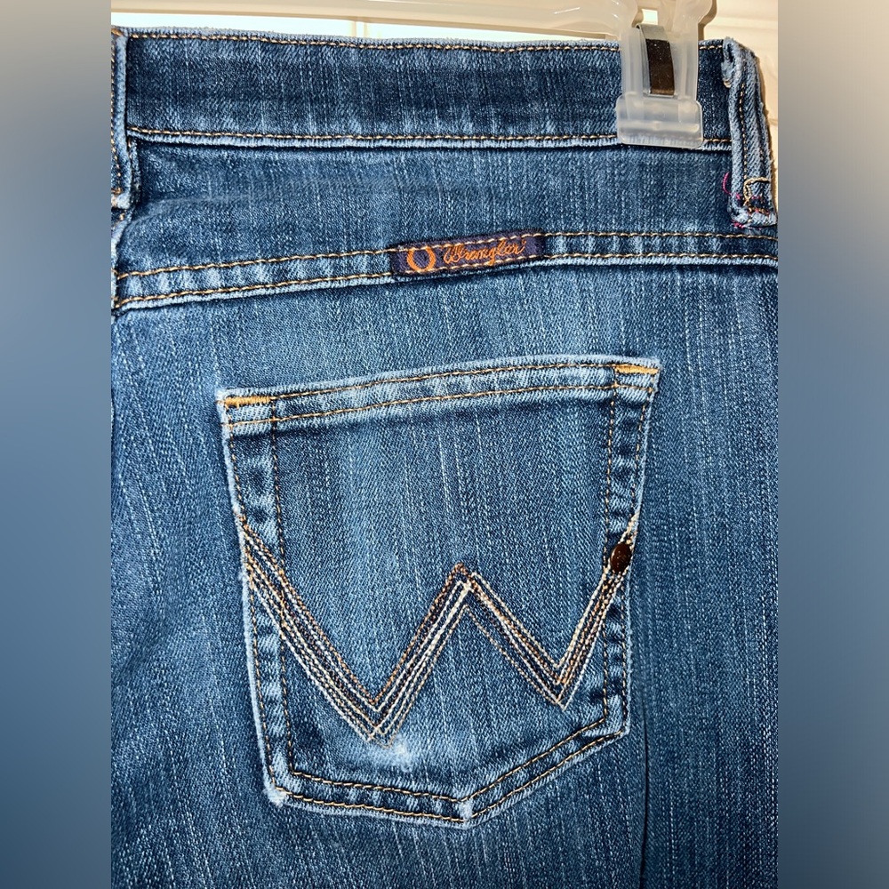 Women’s Wrangler jeans - Picture 4 of 4
